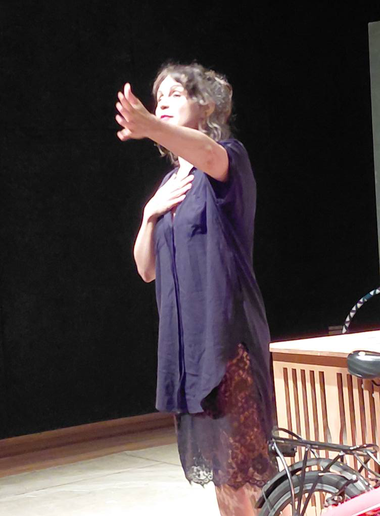 Image from “That Train a psychological monologue by Denise Dietrich directed Erica Montanheiro”